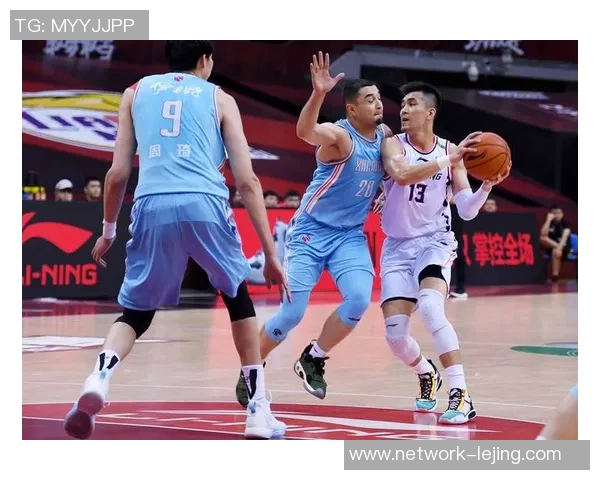 半决赛精彩对决新疆队迎战辽宁队争夺决赛名额的巅峰之战